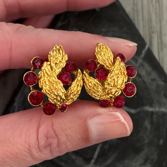 Trifari Jewelry - Trifari earrings - vintage and rare in gold tone with red stones. EUC.